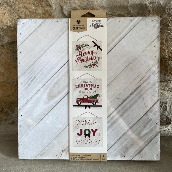 NEW Hampton Art Wood Plank and Stencil Kit Christmas Truck Joy Craft Wall - Picture 1 of 3